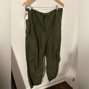 Aritzia TNA Cargos